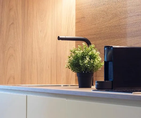 Hm - Infante Riverside K *