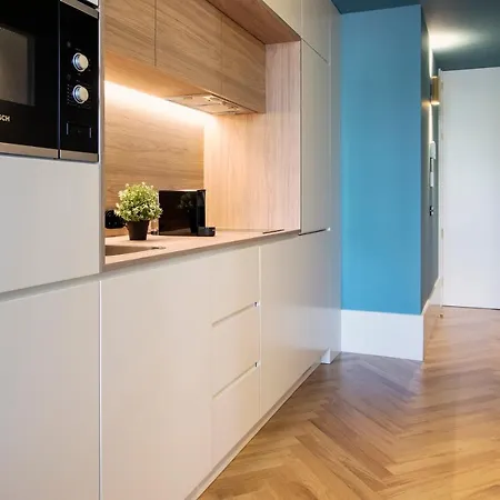 Hm - Infante Riverside K *