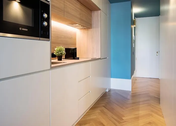 Hm - Infante Riverside K *